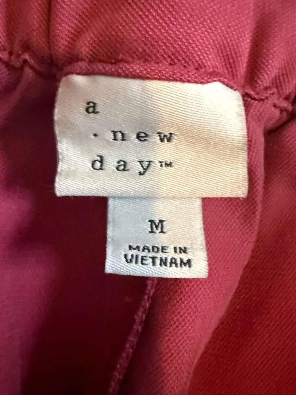 A new day Paper bag pull on pants medium burgundy - Picture 2 of 6